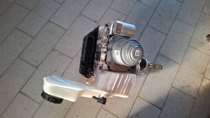 pompa ABS Mazda CX-60 2.5 eskyactiv KR9V439A0C