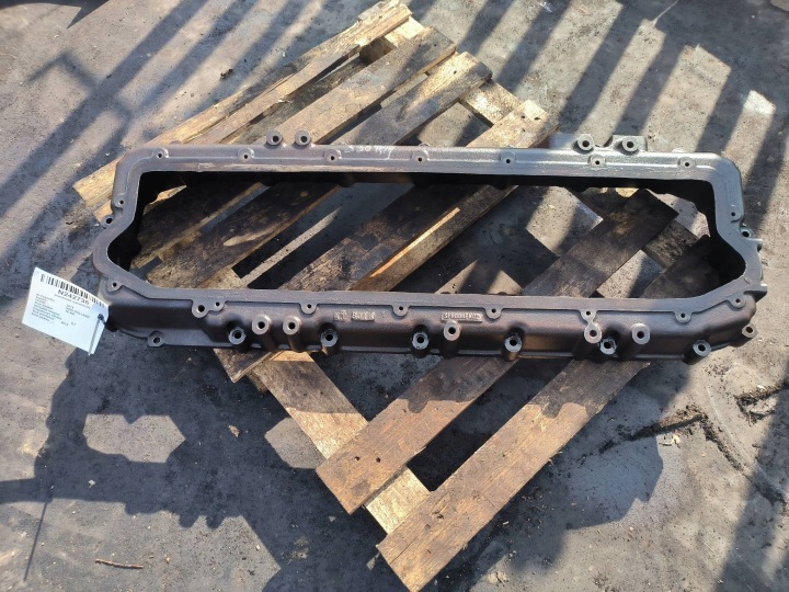 Kryt ventilov COURSOR 9 NEW HOLLAND T8.390
