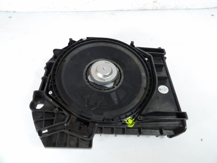 BMW 5 F11 SUBWOOFER right 9195200-02