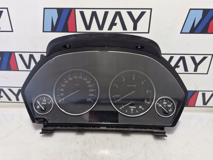 9232895 BMW F30 F31 F36 budíky budiky EU DIESEL