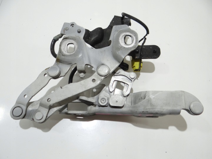 hinge NABOJ PIROTECHNICZNY left bonnets BMW E88 300