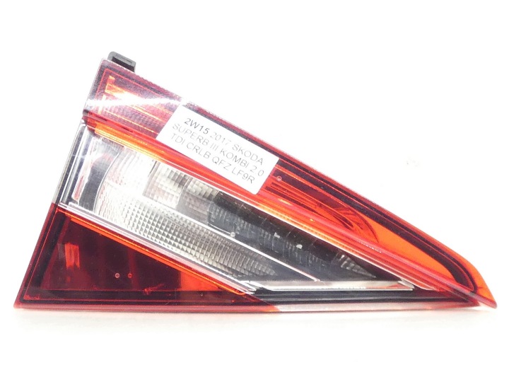 Licht links heck links hinten für die Heckklappe SKODA SUPERB III KOMBI 3V9945307