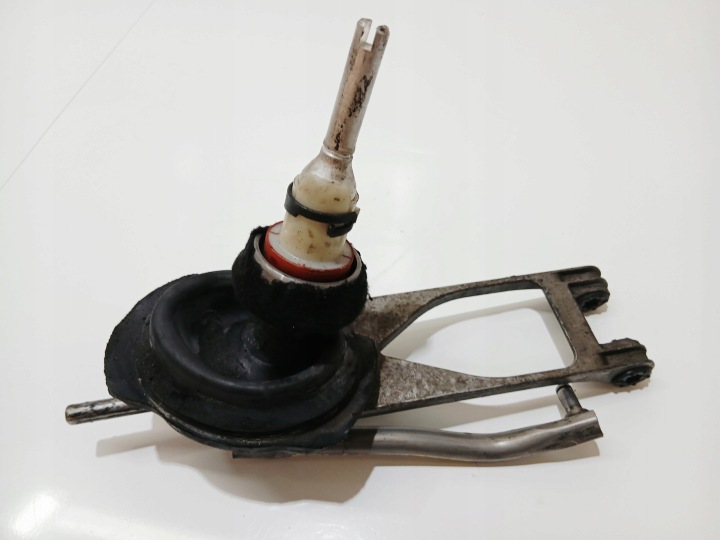 Schalthebel Schaltkulisse Schalt getriebe BMW X1 E84 N47 OE 7566100 (0005167)