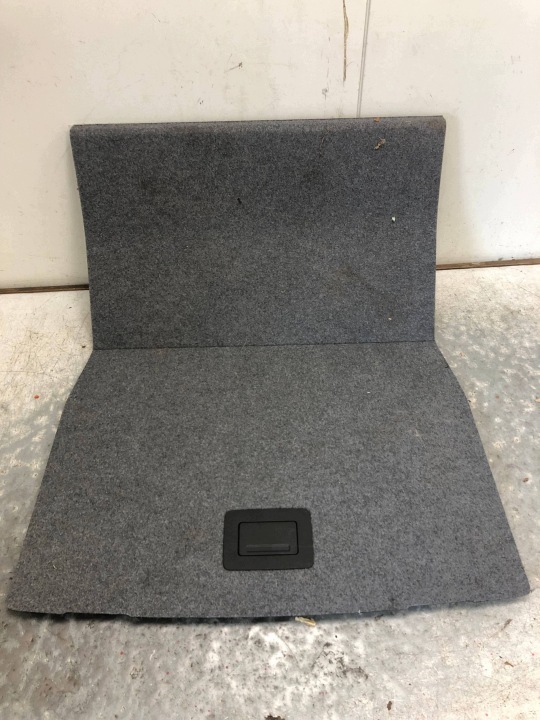 plancher revêtement plancher coffre BMW E90 7059233