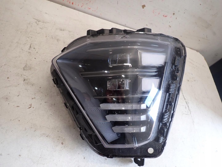 Licht vorne links HYUNDAI KONA II 2023- FULL LED BE92161110 92101-BE100