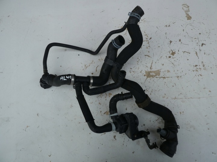 TUYAU FLEXIBLE CONDUIT PIECES TUYAUX D’EAU VW SEAT SKODA 1K0121087K