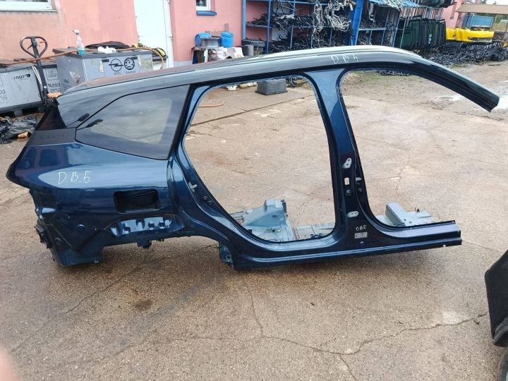 FIANCO Laterale / lato destro, lato sinistro Destro Bocchetta LONGHERONE carrozzeria Dacia Bigster