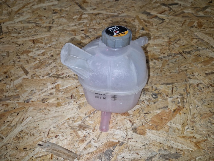 tank water tank HYUNDAI TUCSON 1.6 T-GDI 25430-P0000