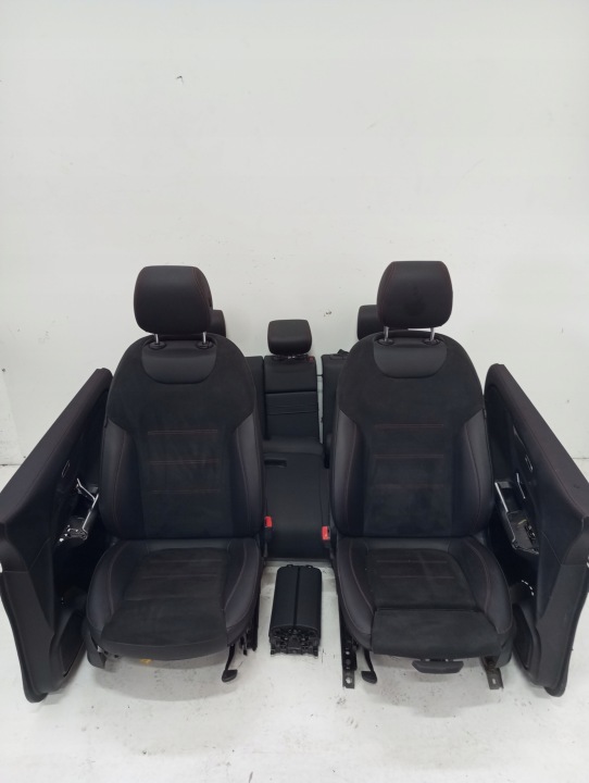 verkleidung Halbleder Sitze Mercedes EQA 247 21R ALCANTARA