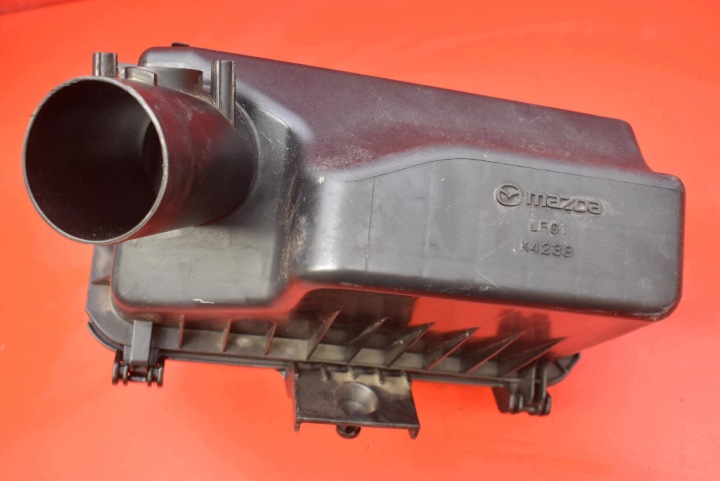cover of a filter, air LFG1K4238 MAZDA MX-5 III NC 1.8 16V 126 KM 05-08