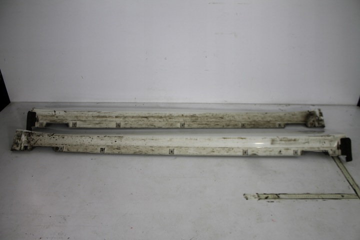 LEISTE SCHUTZLEISTE SCHWELLEN RECHTS HYUNDAI I40 DER RÄDER. NCW 11-19