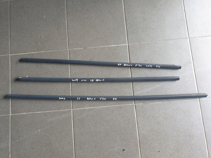 lišta prachova dvere BMW 1 F20 2011- 5D