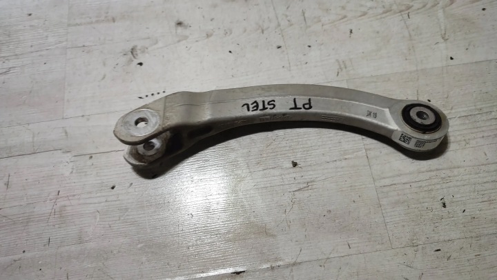 Alfa Romeo Stelvio 2.0T 21r. arm right rear part