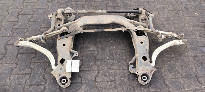 nápravnice přední 1.6 AUDI A4 B5