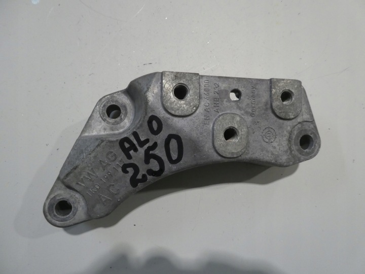 VW AUDI SEAT SKODA váltótartó SEBESSÉGVÁLTÓ 1K0199117AC