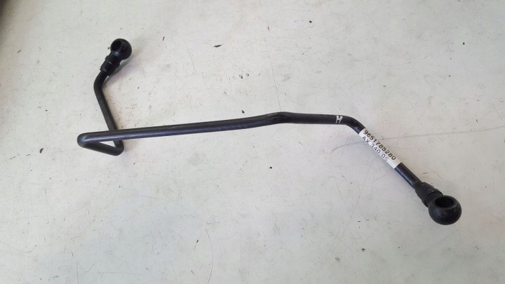 hose oil line turbo Ford Focus MK2 1,6 TDCI