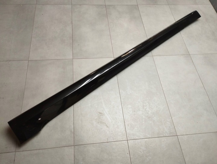 BMW 7 G11 750i modanatura MINIGONNA sinistra 8065167