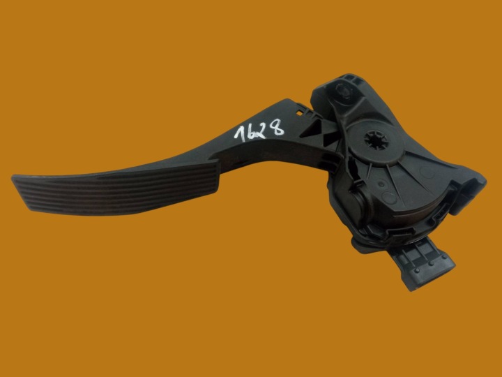 PEDAL potenziometro del gas / del liquido 13252702 1.6 B 115KM Opel Astra IV (2009- 2020 ) J