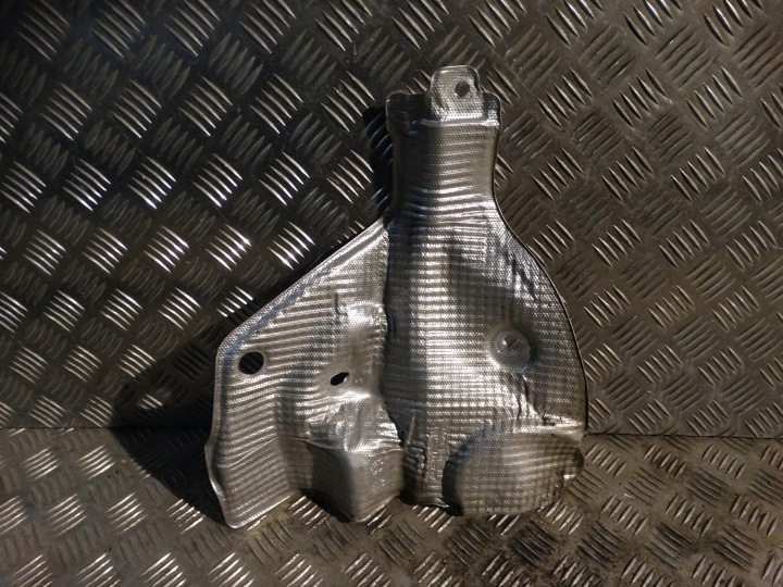 IDEALNA COUVERTURE TABLIER MOTEUR TERMICZNA PORSCHE MACAN 1