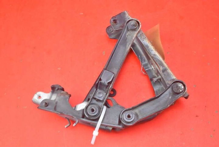 Scharnier Scharniere der Motorhaube 2118800228 MERCEDES CLS C219 W219 04-08
