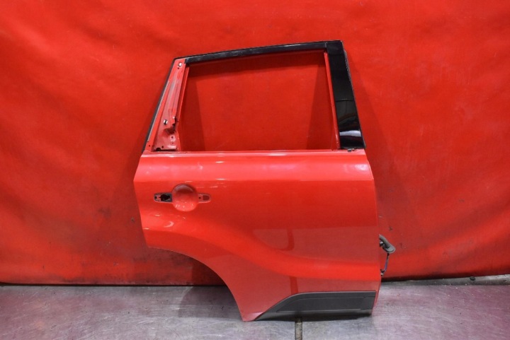 dvere pravé zadok zadné ZCF SUZUKI VITARA 3 III LIFT 18-24