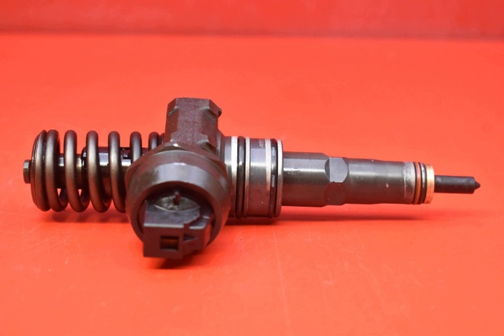 Einspritzdüse Einspritzdüse 038130073AG 0414720215 SKODA FABIA und 1.4 TDI 69 KM LIFT