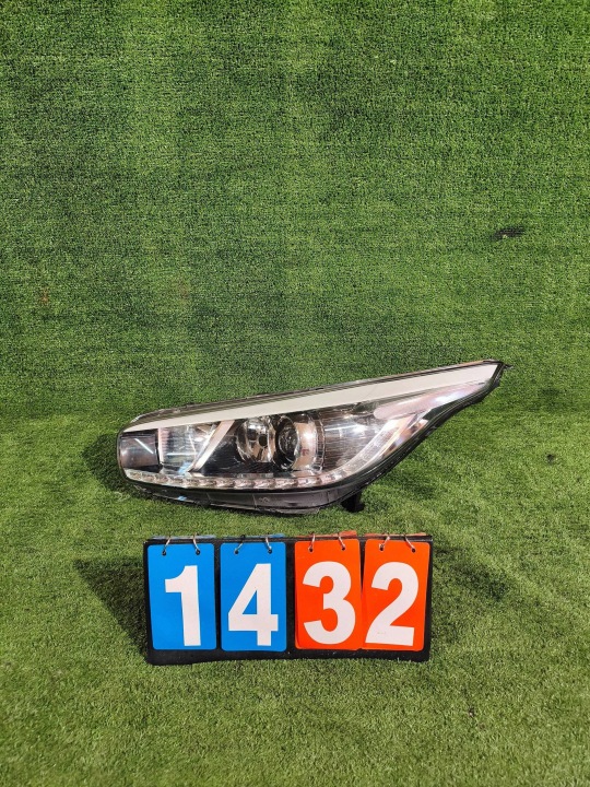 REFLEKTOR left front KIA CEED II LED 12- NR.R1432