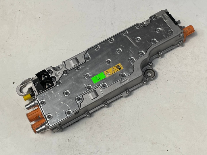 Module Unité de contrôle de tension MERCEDES E KLASA W214 E300de 24r A0003421601 !J
