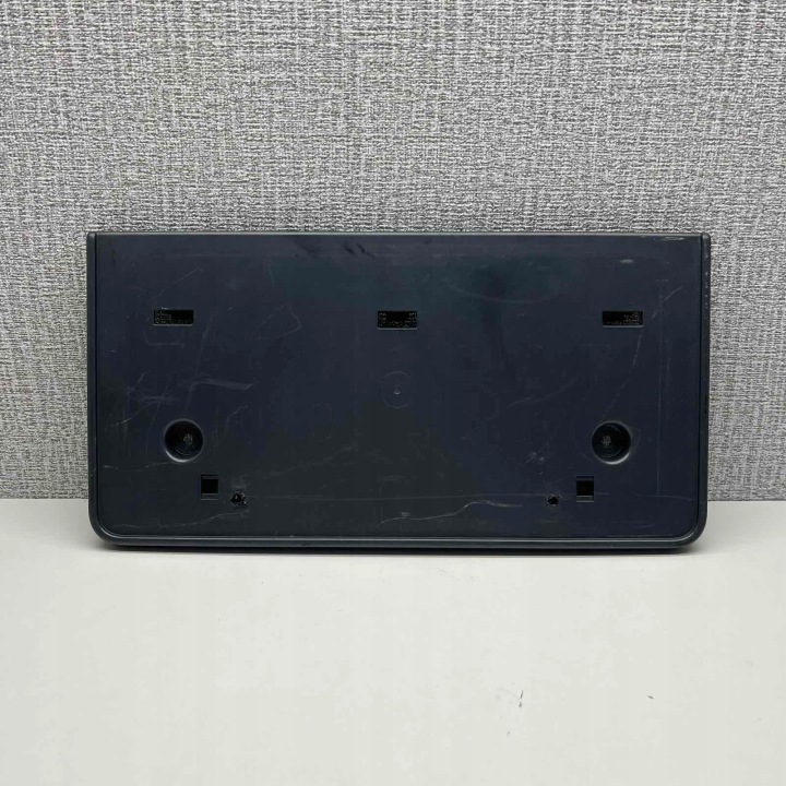 AUDI A4 B9 8W USA frame signs rejestracyjnej front 8W0807285Q