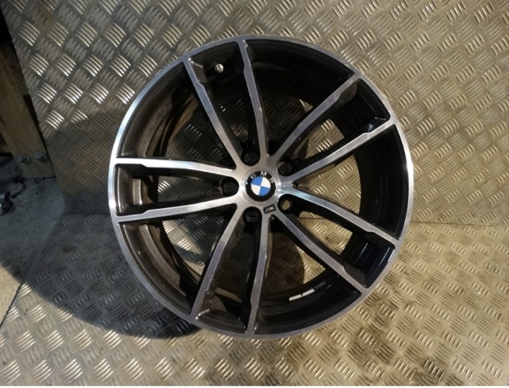 FELGA 662M BMW G30 G31 8X18 IS30 1