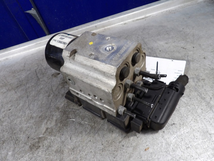 Opel Signum pump ABS 09191497 54084709E 13509201 13663901