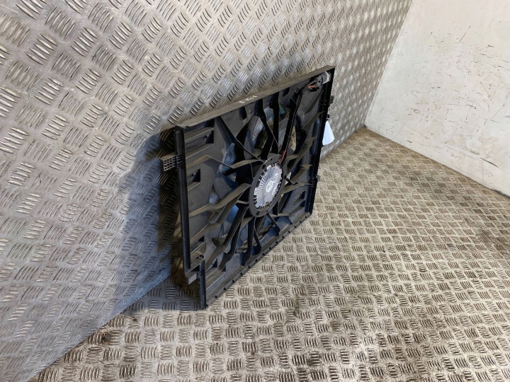 VOLVO XC90 30668647 Kühlventilator 11