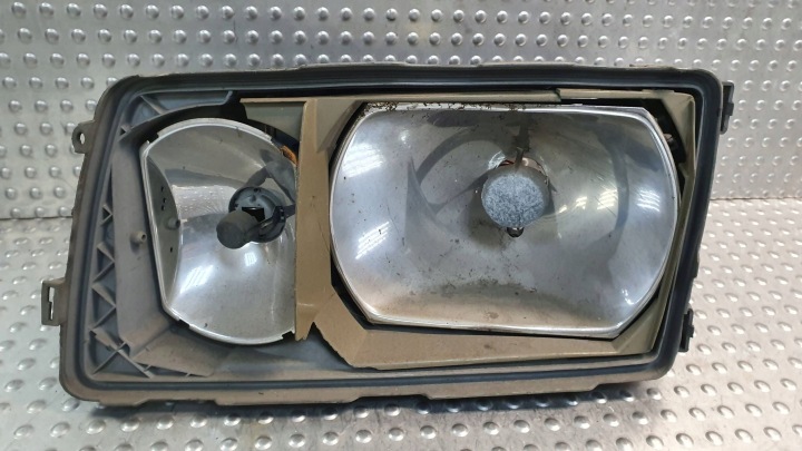 light front PUSZKA left MERCEDES S-KLASA II W126 79- A1268208961