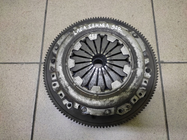 LADA SAMARA 1.3 frizione VOLANO USATO