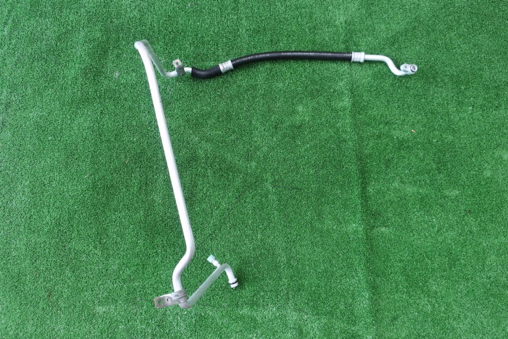 Conduit pieces tuyaux Tuyau Climatisateur air conditionné SUZUKI JIMNY Seul 1.3 16v 80km SOHC