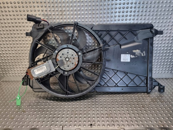 Kühlergebläse 3M5H-8C607-RE FORD FOCUS MK2 V50 S40 II C30 1.6D