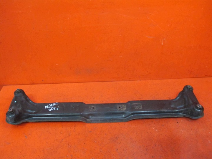 MITSUBISHI PAJERO 4 IV 3.2 DI-D 4M41 träger strebe halter getriebe getriebe