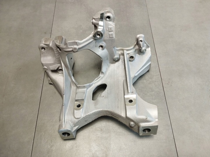 Audi A5 b10 support springing right 8B3399296