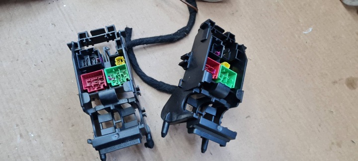 A6 C7 4G Connector Contact WTYCZKI Sitze GRZANE elektrisch DOLNE A7 4G