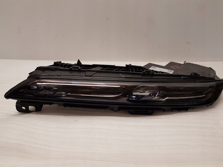 Licht vorne links BMW G70 CRYSTAL LED 9879935