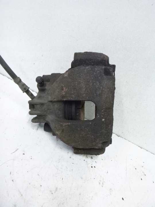Bremssattel Bremse Sattel Brems- vorne Volvo V70 II 2.4 2000r.