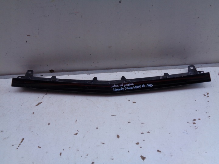 moulding of a bumper front MERCEDES C-KLASA W205 14- AMG
