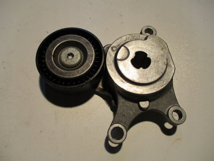 TENDITORE CINGHIA MOTORE TENDICINGHIA MERCEDES 176 A2702000170