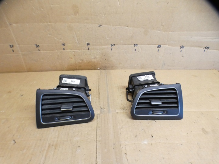 grid air conditioning devices intake consoles of the dashboard left right RENAULT MEGANE IV