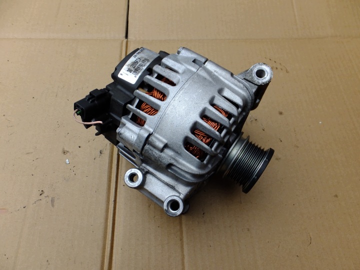 Alternateur citroen c4 picasso et 1,6 VTI 2011r