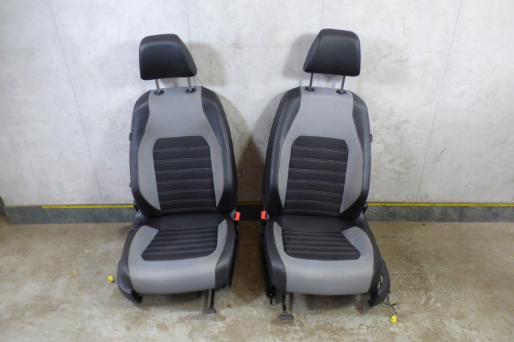 Siège Similicuir Gauche Droite Chauffeurs Passegers EUROPA VW JETTA 6 VI 5C