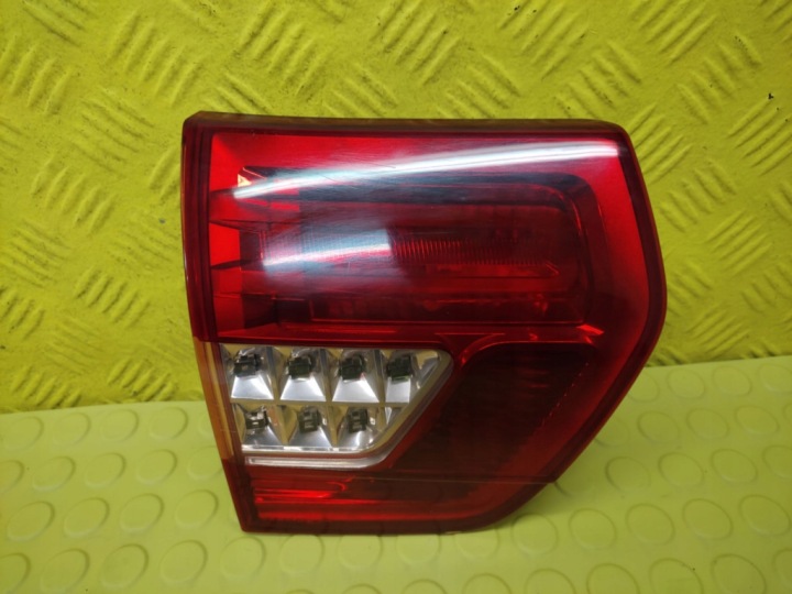 CITROEN C5 III KOMBI light left rear part to the bonnet 9681074380