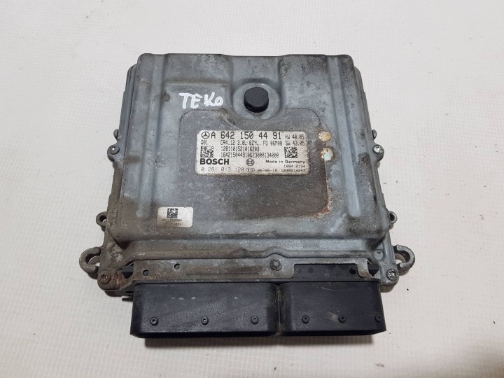 control unit of the engine MERCEDES GL X 164 3.0 CDI W164 ML 6421504491