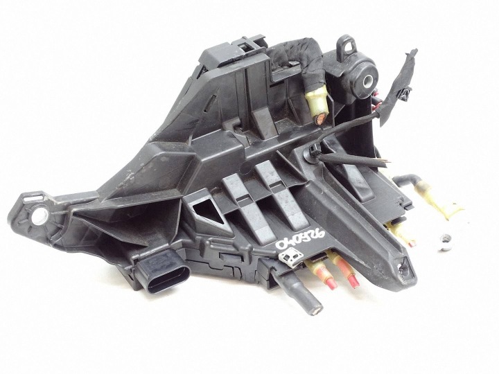CENTRALINA FUSIBILI morsetto positivo MERCEDES E C238 COUPE A2135403839