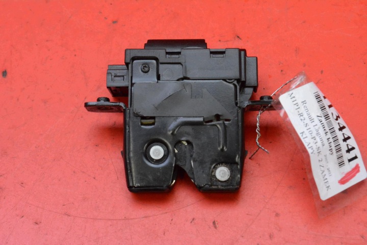 de la serrure du capot arrière coffre 8200747429B RENAULT LAGUNA 3 III GT HB 07-11